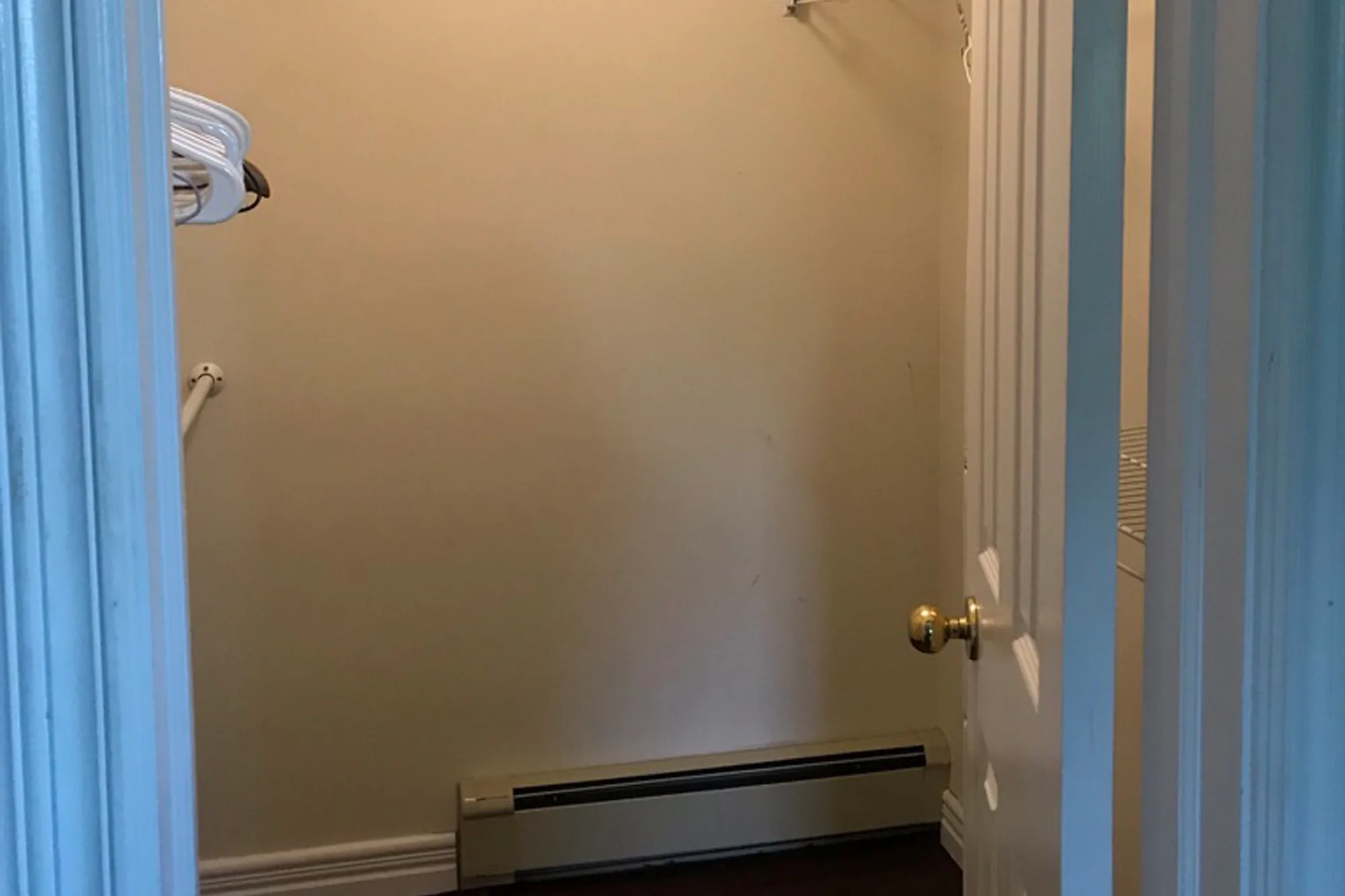 Donaldson Avenue — Ensuite, before the renovation by MAD Design Interiors