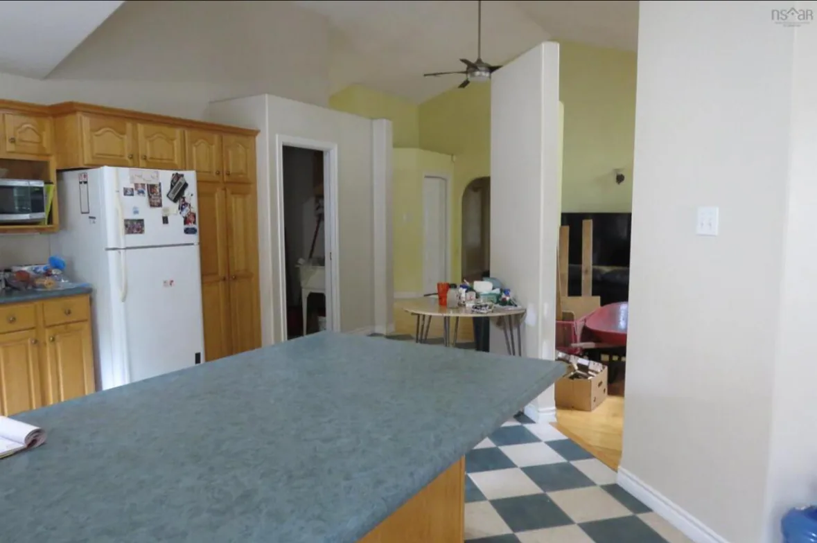 Gail Avenue — Kitchen 3, before the renovation by MAD Design Interiors
